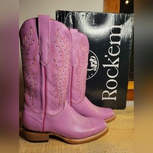 Paulina Snip Toe Cowgirl Boot US 7 WOMENS